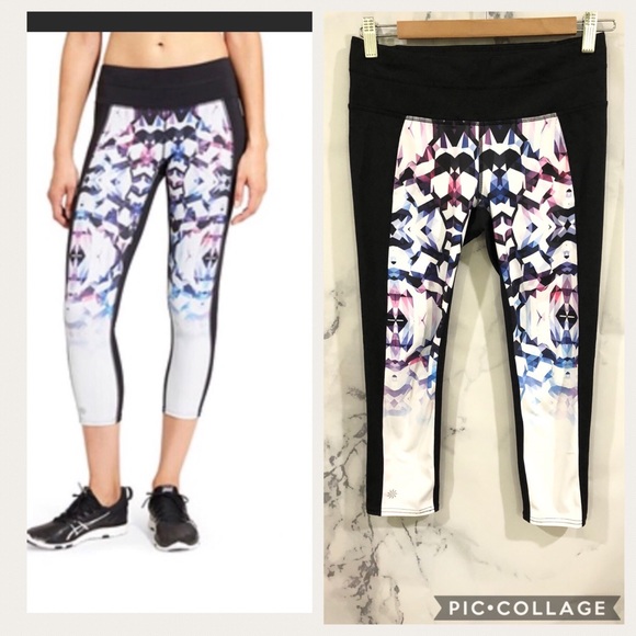 Athleta Disco Geo Sonar Capri Tights Small - Blk/Multi - bundle or Make Offer! - Picture 1 of 8